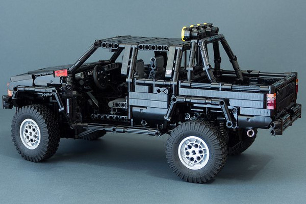 Toyota Hilux Lego